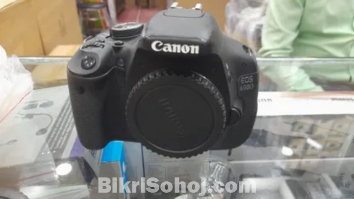 Canon 600D EOS DSLR